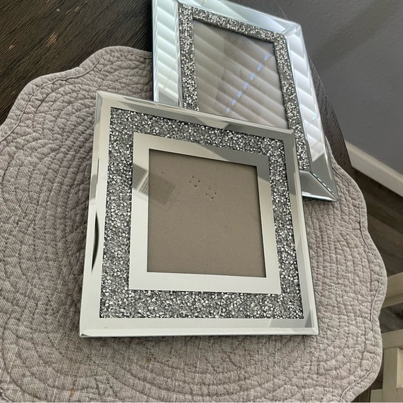 Set of 5 Nanette Lepore Mirrored Silver Rhinestone Picture Frames - Picture 10 of 10